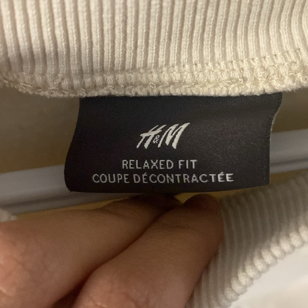 Cream Sweatshirt - Picture 2 of 2